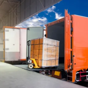 du transport et de la logistique